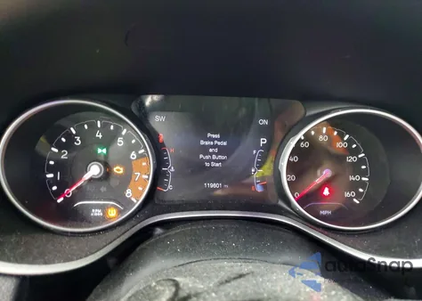 2019 Jeep Compass Latitude z USA, uszkodzony, nr VIN 3C4NJCBB5KT616155